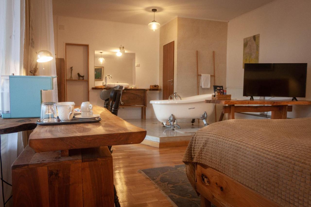 Elma Guesthouse Алба-Юлия Экстерьер фото